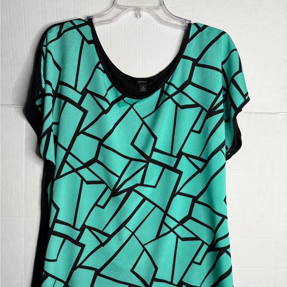 Espresso Geometric Patterned Green and Black Women's Top